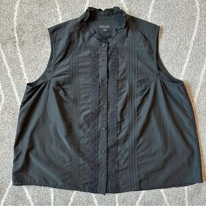 Ann Taylor Ruffle Neck Sleeveless Cotton Button Down Blouse with Lace Detail